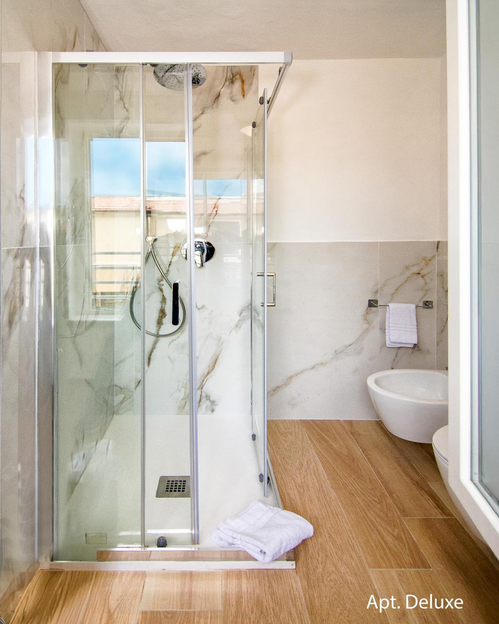 Amamare Apartments Viareggio Bagian luar foto